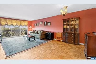 2100 Linwood Avenue 6C #6C, Fort Lee, NJ 07024 - Photo 6