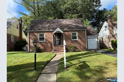 211 E Tryon Avenue, Teaneck Township, NJ 07666 - Photo 1
