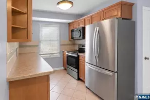 664 Irvington Ave 6, Maplewood, NJ 07040 - Photo 6