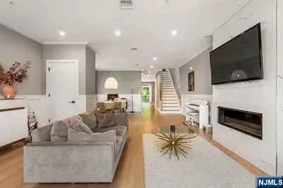 2046 Hoefleys Lane A #A, Fort Lee, NJ 07024 - Photo 4