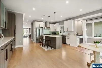 2046 Hoefleys Lane A #A, Fort Lee, NJ 07024 - Photo 10