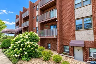 201 12th Street 24, Palisades Park, NJ 07650 - Photo 1