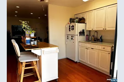 201 12th Street 24 #24, Palisades Park, NJ 07650 - Photo 2