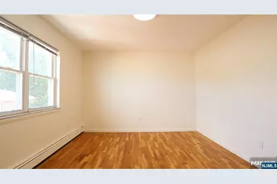 87 W Central Boulevard 7 #7, Palisades Park, NJ 07650 - Photo 8