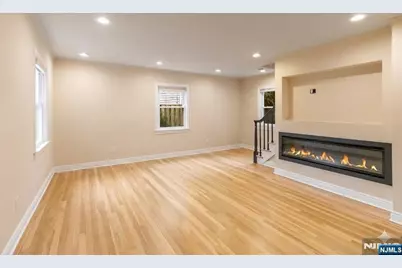 31 Sherman Avenue, Hawthorne, NJ 07506 - Photo 4