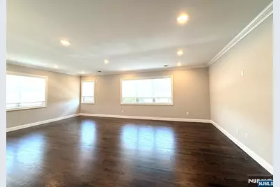 501 Midland Avenue C #C, Saddle Brook Township, NJ 07663 - Photo 8