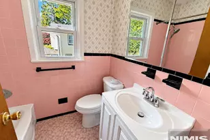 201 Davis Ave, Hackensack, NJ 07601 - Photo 8
