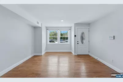 428 Valley Street, Orange, NJ 07050 - Photo 8