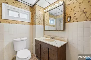 1306 7th St, North Bergen, NJ 07047 - Photo 18