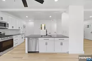 63 Wyckoff Ave, Waldwick, NJ 07463 - Photo 10