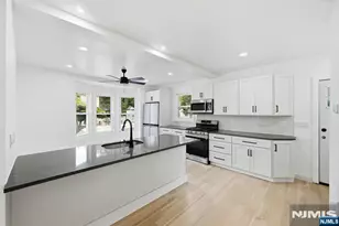63 Wyckoff Ave, Waldwick, NJ 07463 - Photo 8