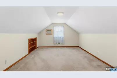 454 Lasalle Avenue, Hasbrouck Heights, NJ 07604 - Photo 14