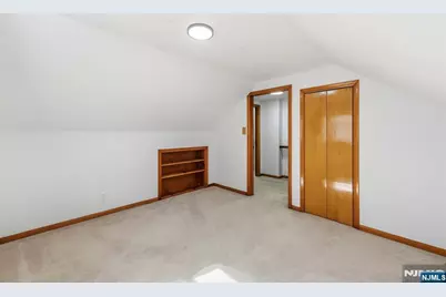 454 Lasalle Avenue, Hasbrouck Heights, NJ 07604 - Photo 16