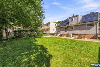 454 Lasalle Avenue, Hasbrouck Heights, NJ 07604 - Photo 4