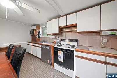 62 Vreeland Avenue, Bloomingdale, NJ 07403 - Photo 12