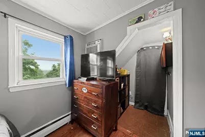 62 Vreeland Avenue, Bloomingdale, NJ 07403 - Photo 20
