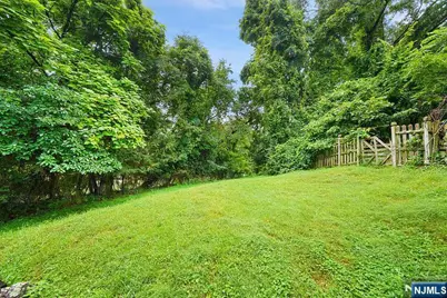 62 Vreeland Avenue, Bloomingdale, NJ 07403 - Photo 22