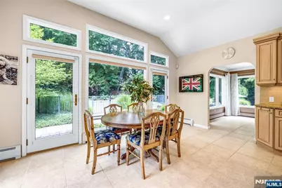 9 Pinehill Drive, Upper Saddle River, NJ 07458 - Photo 10