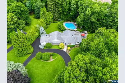 9 Pinehill Drive, Upper Saddle River, NJ 07458 - Photo 2