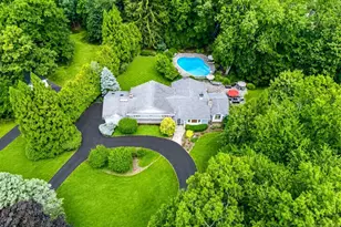 9 Pinehill Dr, Upper Saddle River, NJ 07458 - Photo 2