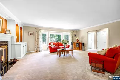 9 Pinehill Drive, Upper Saddle River, NJ 07458 - Photo 14