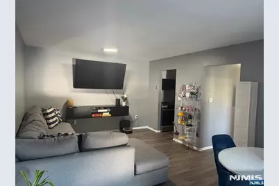 293-307 Main Street 2 #2, Belleville, NJ 07109 - Photo 8