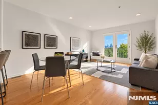 333 The Promenade, Edgewater, NJ 07020 - Photo 2