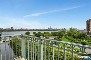 333 The Promenade, Edgewater, NJ 07020 - Photo 4