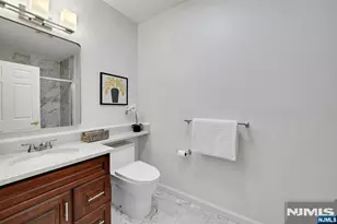 333 The Promenade, Edgewater, NJ 07020 - Photo 16