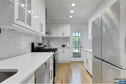 30 John Place, Bergenfield, NJ 07621 - Photo 18