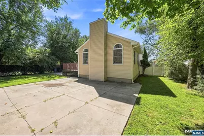 219 Morningside Road, Paramus, NJ 07652 - Photo 34