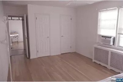 129 River Drive B #B, Elmwood Park, NJ 07407 - Photo 6