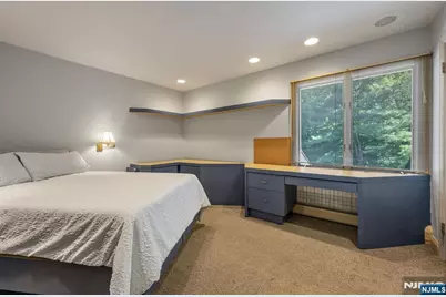 40 Mohegan Trail, Saddle River, NJ 07458 - Photo 30