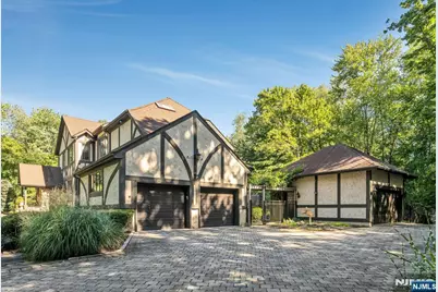 40 Mohegan Trail, Saddle River, NJ 07458 - Photo 42