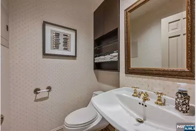 40 Mohegan Trail, Saddle River, NJ 07458 - Photo 20