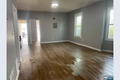 32 Jacoby Street 2 #2, Maplewood, NJ 07040 - Photo 6