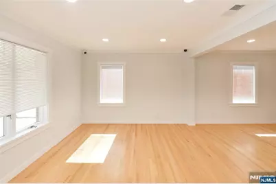 24 Farview Terrace, Paramus, NJ 07652 - Photo 8
