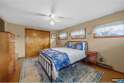29 Larkspur Lane, Clifton, NJ 07013 - Photo 14