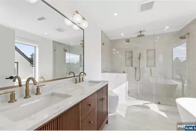 130 Danna Way, Saddle Brook Township, NJ 07663 - Photo 24