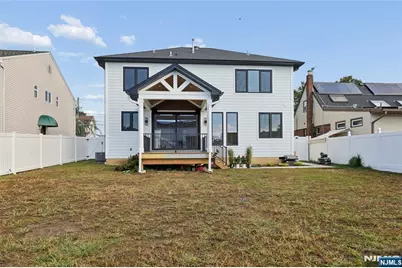 130 Danna Way, Saddle Brook Township, NJ 07663 - Photo 42