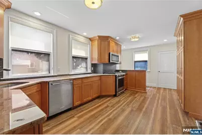 290 Columbia Avenue, Fort Lee, NJ 07024 - Photo 40