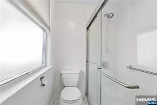 290 Columbia Ave, Fort Lee, NJ 07024 - Photo 34