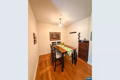 2113 Windsor Park Court #113, Englewood, NJ 07631 - Photo 6