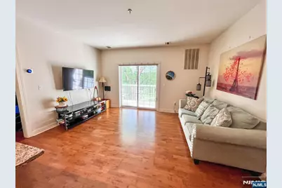 2113 Windsor Park Court #113, Englewood, NJ 07631 - Photo 2