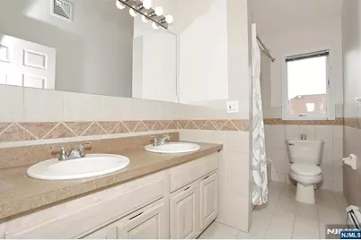27 Lawton Avenue C0027 #C0027, Cliffside Park, NJ 07010 - Photo 24