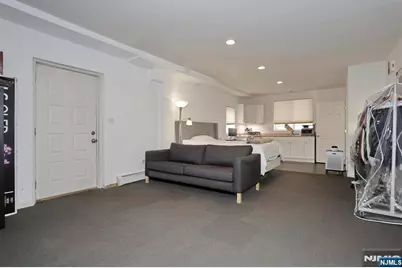 27 Lawton Avenue C0027 #C0027, Cliffside Park, NJ 07010 - Photo 26