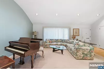 298 Webster Drive, New Milford, NJ 07646 - Photo 4