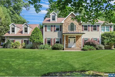 782 Tiffany Avenue, River Vale Township, NJ 07675 - Photo 2