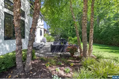 10 Day Avenue, Tenafly, NJ 07670 - Photo 44