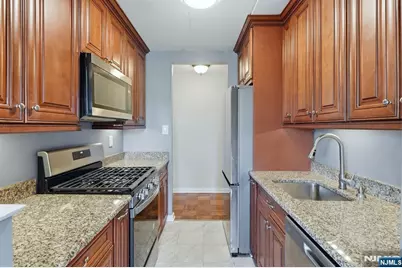 25 Jefferson Street 6D #6D, Hackensack, NJ 07601 - Photo 6